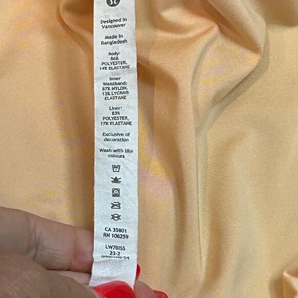 Lululemon 3” Running Shorts Size 2 Light Melon color - Picture 6 of 7